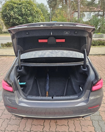 BMW Seria 5 cena 235000 przebieg: 73000, rok produkcji 2020 z Warszawa małe 121